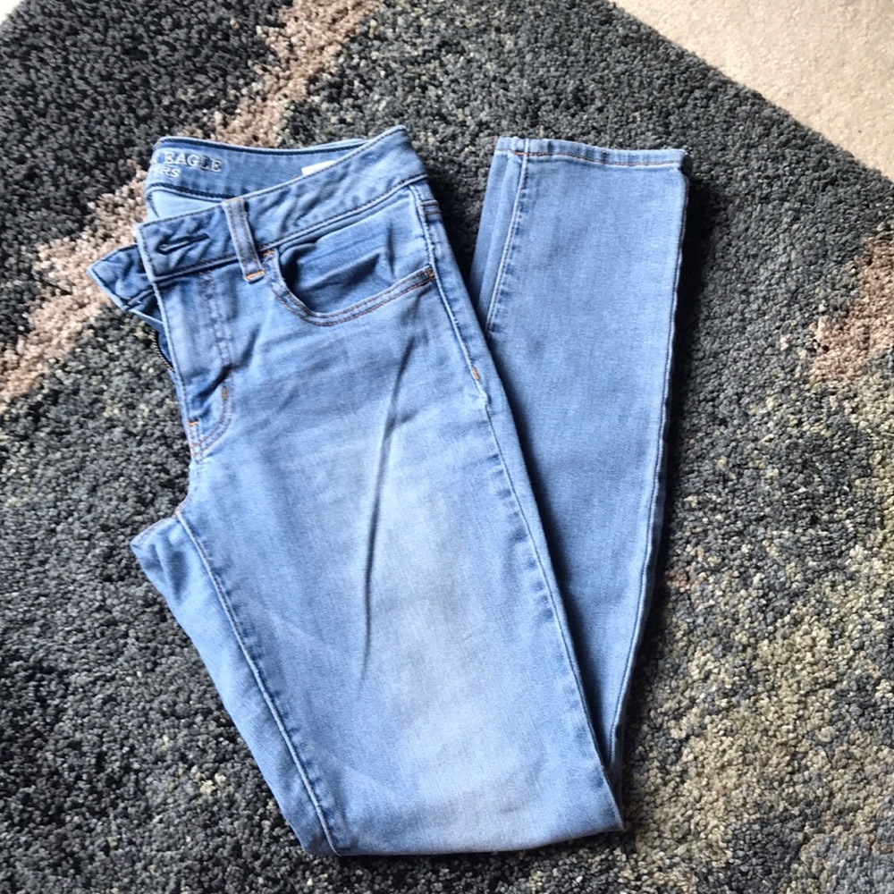 American Eagle Light Wash Jeggings